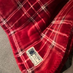 Tommy Hilfiger Christmas Fleece Blanket. Super soft and machine washable.